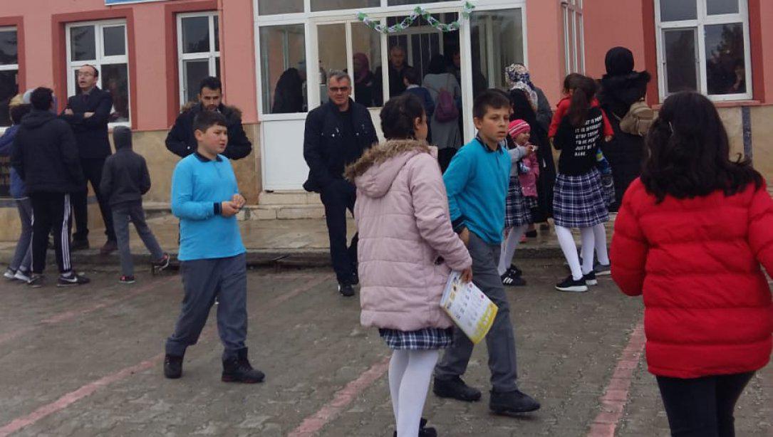 Cumhuriyet Ortaokulu Tarafından Bahar Şenliği Düzenlendi